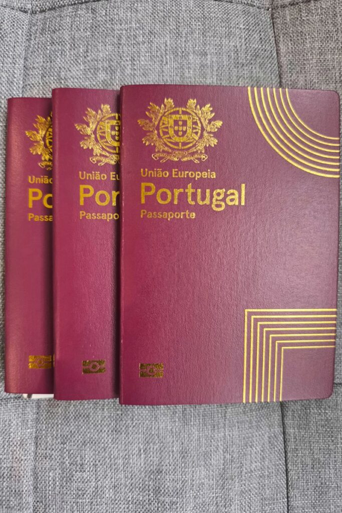 Visto UK This image has an empty alt attribute; its file name is Visto-UK-683x1024.jpg